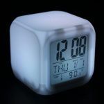 Dekorativna LED digitalna ura